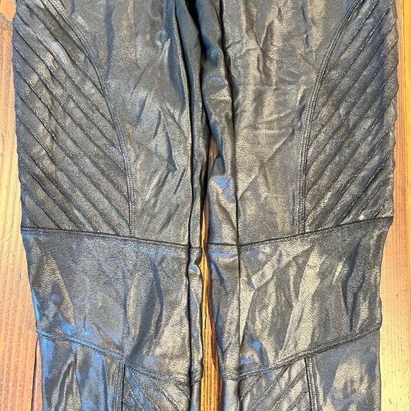 SPANX Faux Leather Moto Leggings Size M Black - Picture 6 of 9